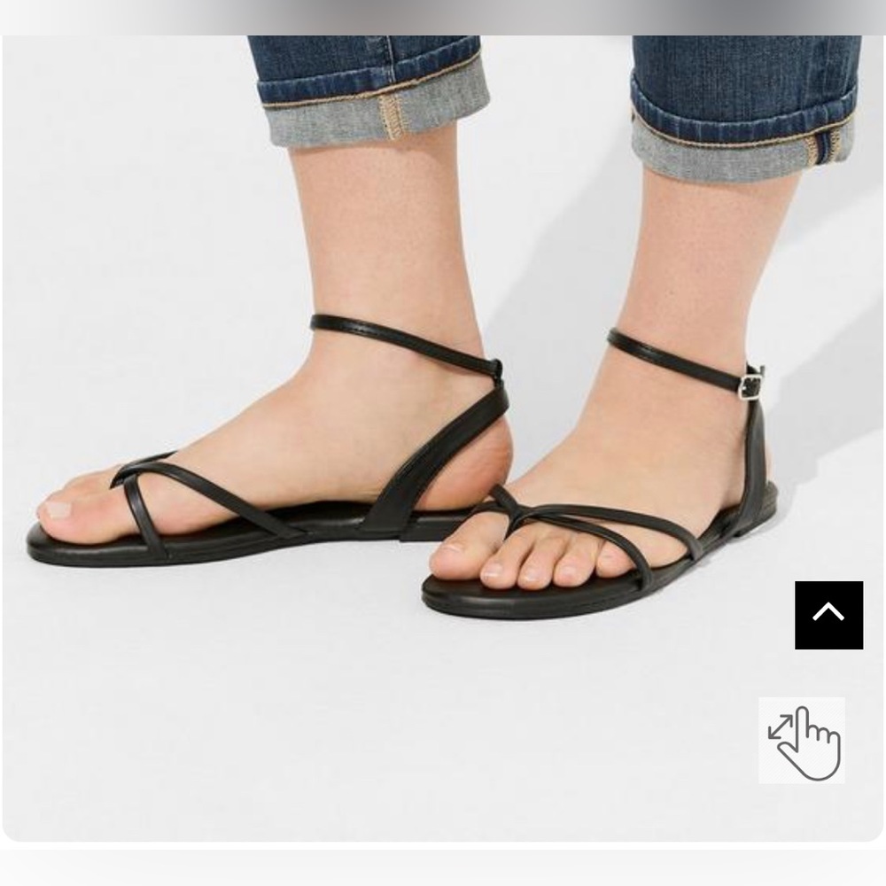 Black NWT Torrid Sandals 9.5 Wide